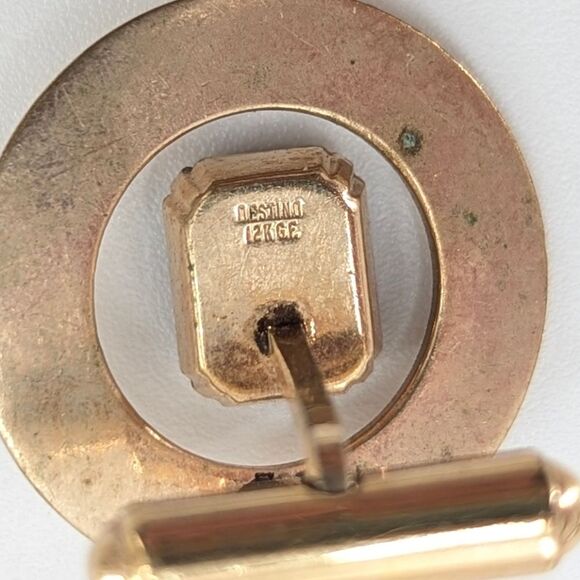 Destino 12 Karat Gold Filled Hickok Cufflinks with Ruby and Green Cabochon Gems - Picture 6 of 9